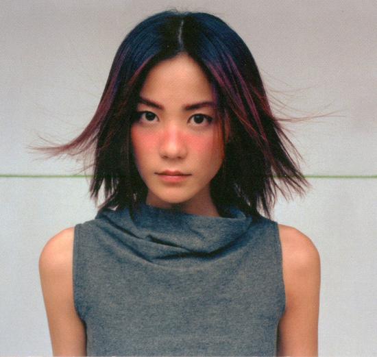 王菲的“曬傷妝”