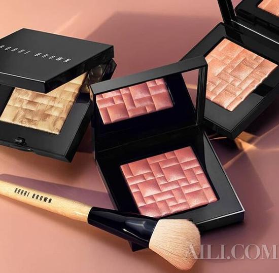     BOBBI BROWN 晶亮颜彩盘  