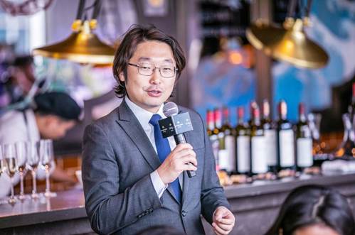 　中国首位侍酒师大师吕杨分享其对于南澳大利亚葡萄酒的见解