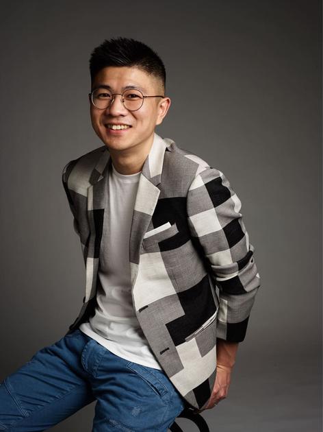 ELLEMEN编辑总监 周径偲(吖桑奇)先生
