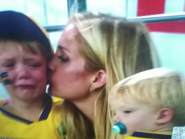 哭鼻子的瑞典小球迷