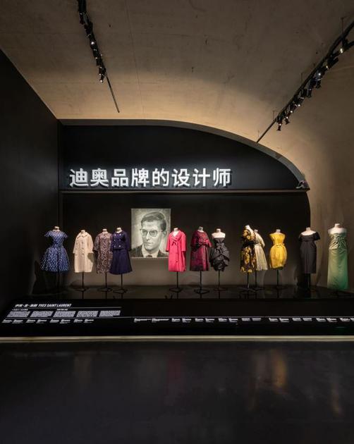 魔都看展指南 高颜值红毯和275件高订礼服让你一次看过瘾插图(35) 魔都看展指南 高颜值红毯和275件高订礼服让你一次看过瘾