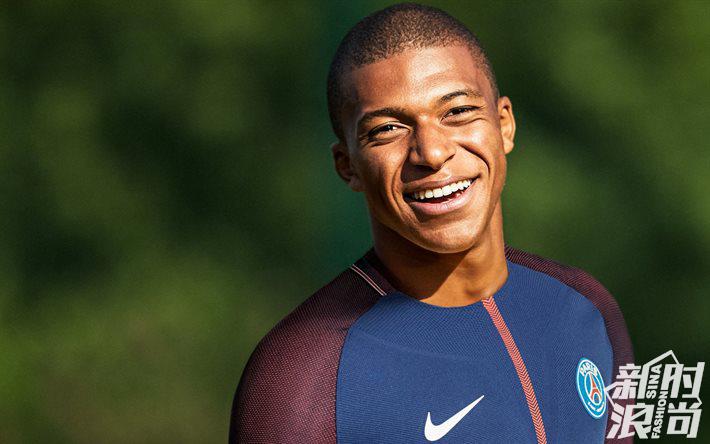 足球运动员 Kylian MBappé