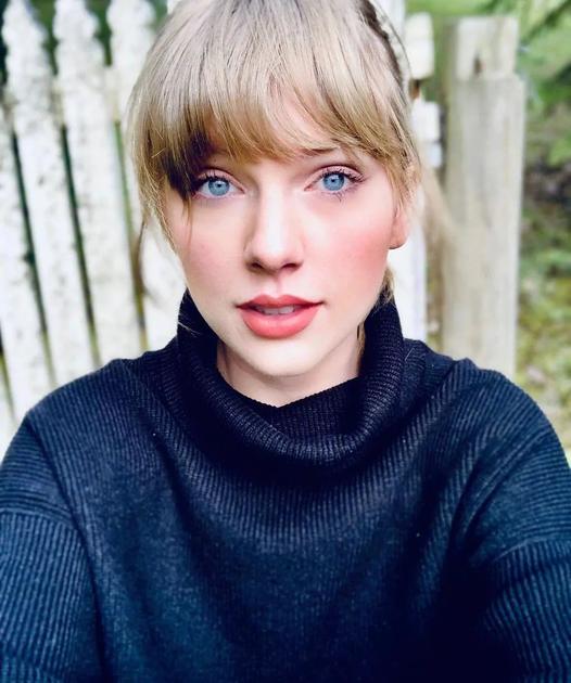 Taylor Swift健康光泽肌肤