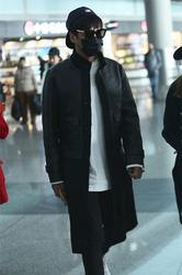 穿皮风衣_刘恺威穿皮风衣图片