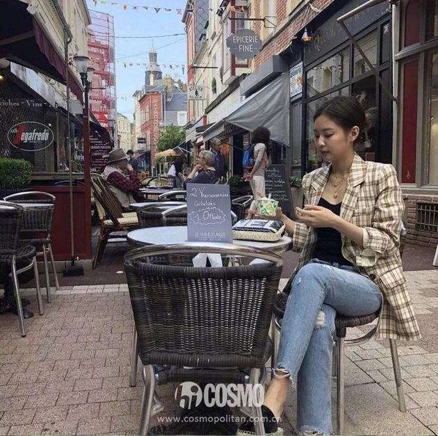 Jennie人肉衣架