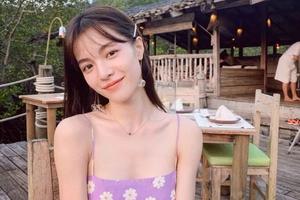 钟楚曦说自己白到发光