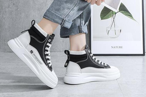 如何搭配高跟鞋和简洁简洁的复古元素？ 高帮鞋| 匹配|  fashion_Sina Fashion_Sina.com