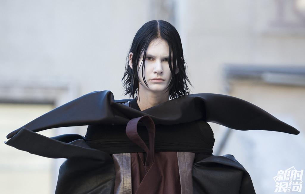 Rick Owens 2019巴黎春夏时装周秀场