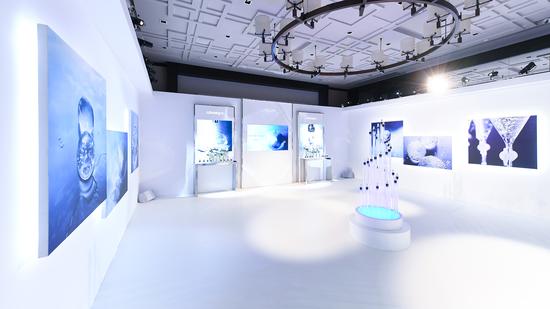 兰蔻‘小黑瓶’十周年空间