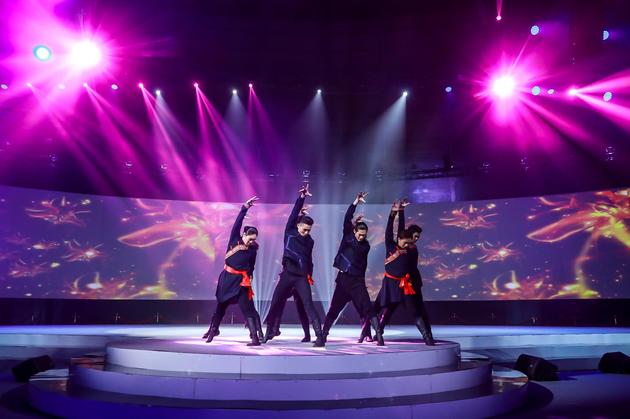 现场《蒙古舞》表演