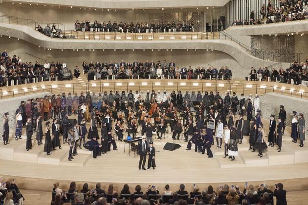 Métiers d‘art 2017-18 Paris-Hamburg collection - Finale picture