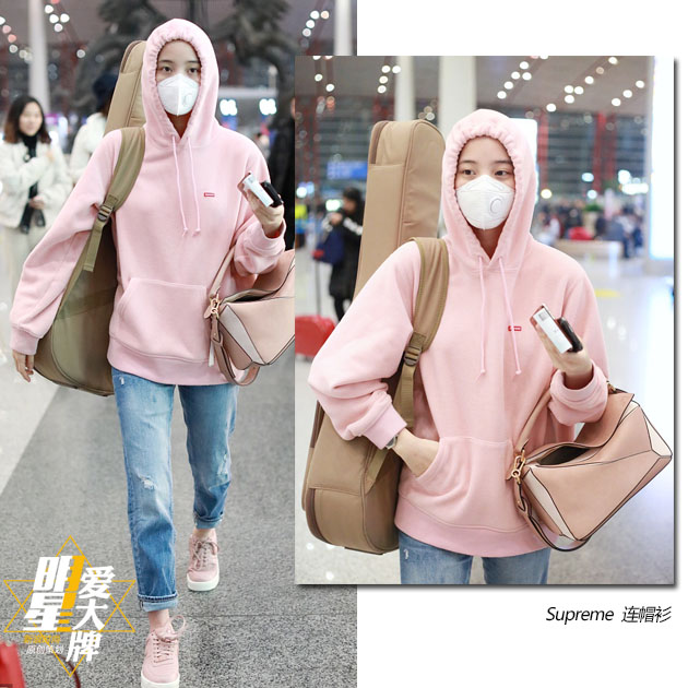 欧阳娜娜穿帽衫卖萌变身粉嫩“套娃”