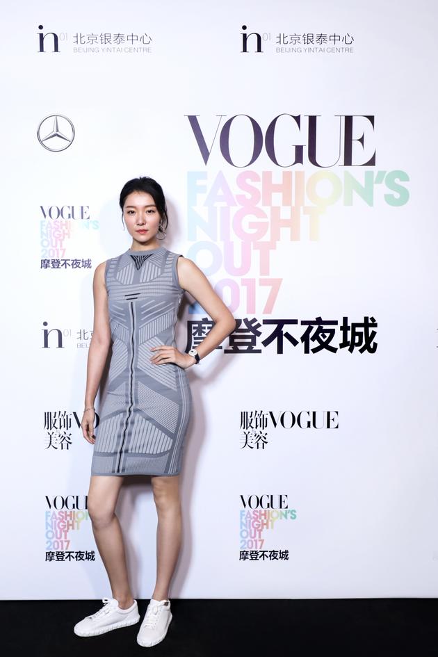 齐溪出席2017 VOGUE FNO开幕仪式