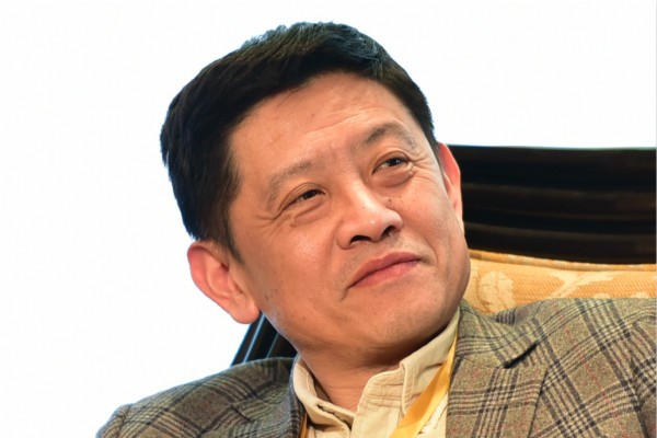 华东师范大学教授余南平