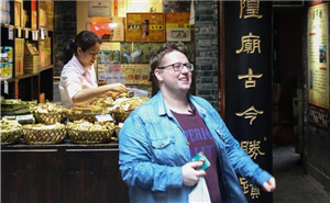 白宫对美联航暴力赶客事件做出回应