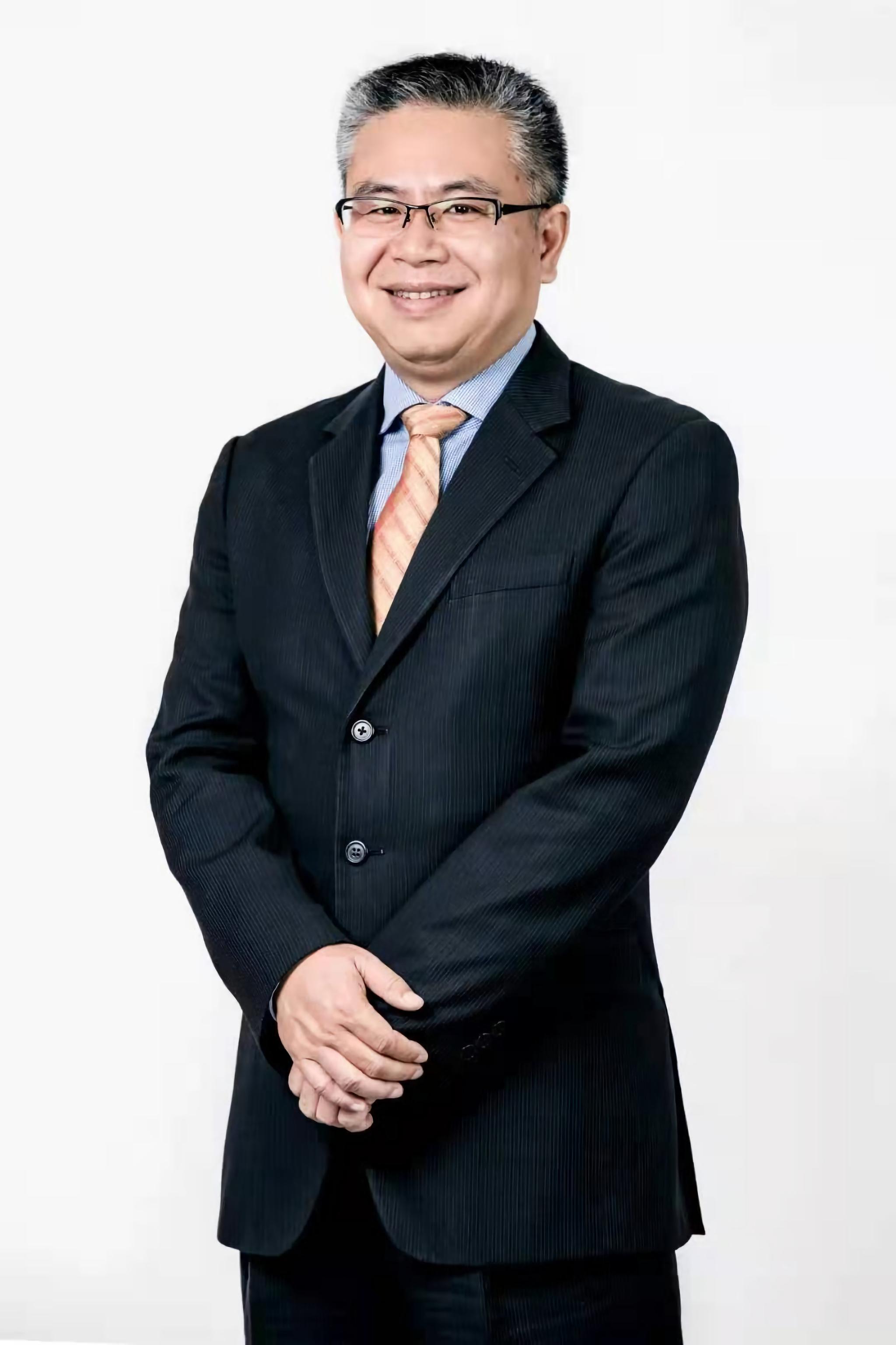 邱運平,德意志銀行(中國)有限公司行長,2019年加入德意志銀行集團,此前曾擔任法國興業銀行(中國)有限公司副行長、董事及企業和金融機構業務部總監,并先后在匯豐銀行、花旗銀行任多個高級管理職務。