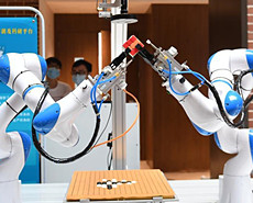 华南理工大学为学生打造先进科研平台