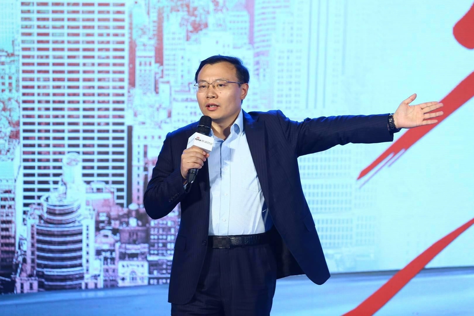 5月23日，新浪财经举办《致敬基金20年：扬帆资管新时代》。