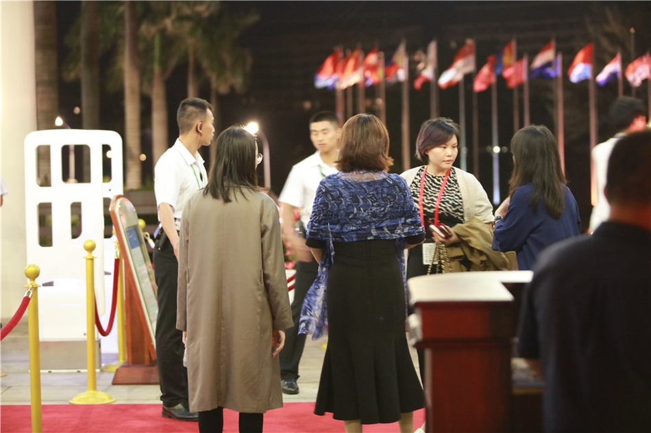 4月9日，由新浪财经、正和岛联合主办的2018博鳌新浪财经之夜·正和岛夜话在海南举行，主题为：新时代，分享中国新机遇。