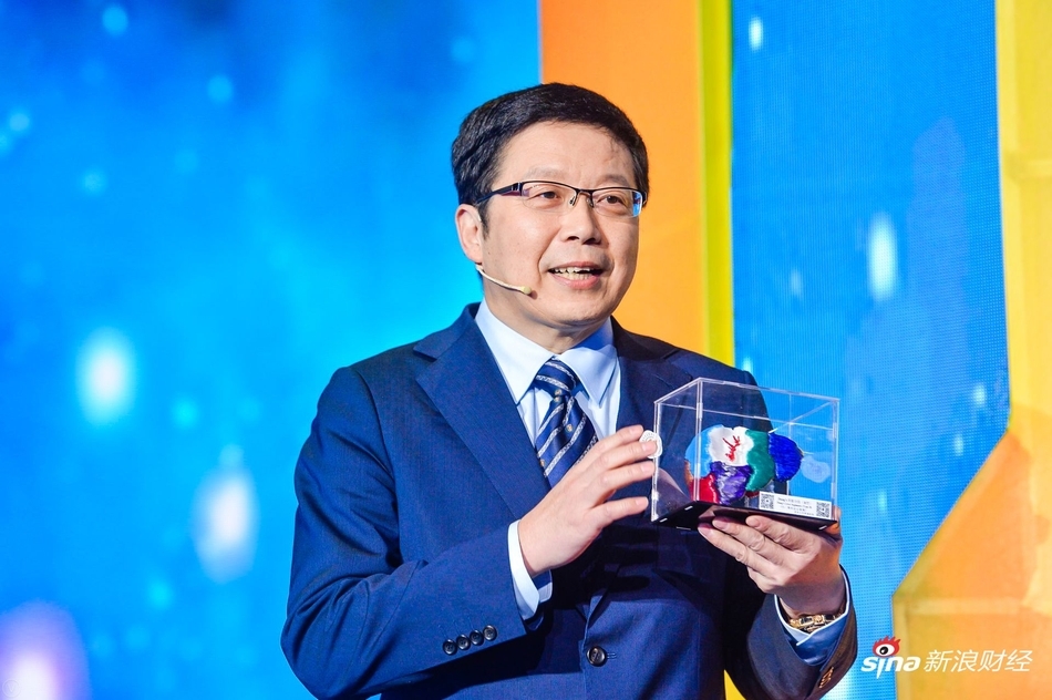 2018经济年度人物_...—蒋锡培当选\