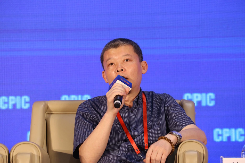 中石油华东化工销售分公司信息部副经理 许彦