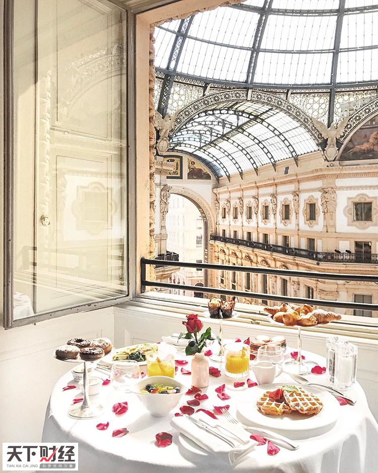 土豪新潮流:五星奢华酒店推出24K金床单(组图)