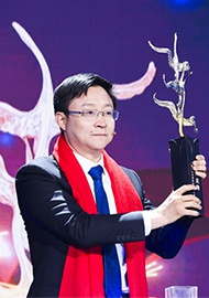 2018经济年度人物_...—蒋锡培当选\
