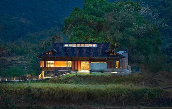 兜兰小筑夜景 受访者供图