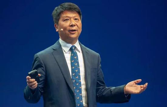 華為輪值CEO 郭平