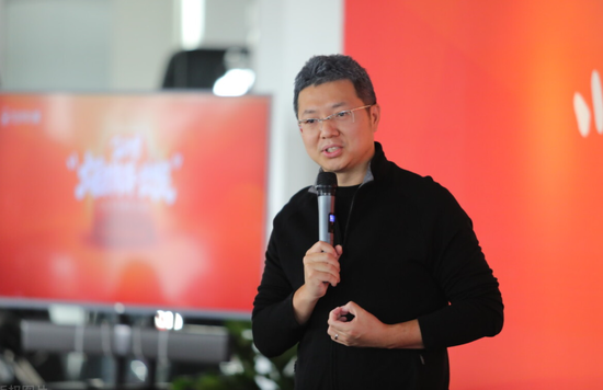 趣店创始人罗敏被要求补税7.9亿：公司上半年营收800万，净利超4亿