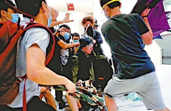 港铁沙田站暴乱,图源大公报