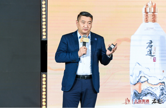 中国酱香白酒新发展论坛在成都举行:酱酒的发展行至何方?