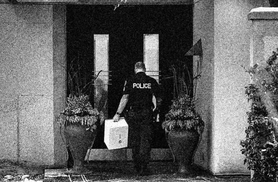 12月15日,警方进入谢尔曼家