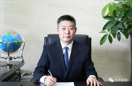 南京银行行长束行农