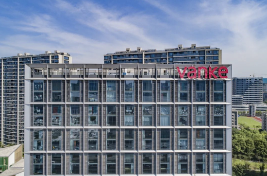 万科郁亮，被绑上了股价