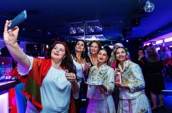 茅台亮相2023年第34届“世界女王”选美大赛德国决赛