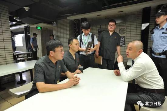 华普大厦地下一层,法官调查租金情况