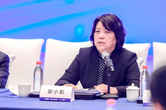 经济日报社社长张小影。