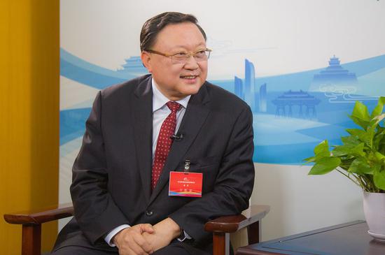 凯发游乐设备有限公司_外交部发言人华春莹就美方涉港恶劣言论答记者问