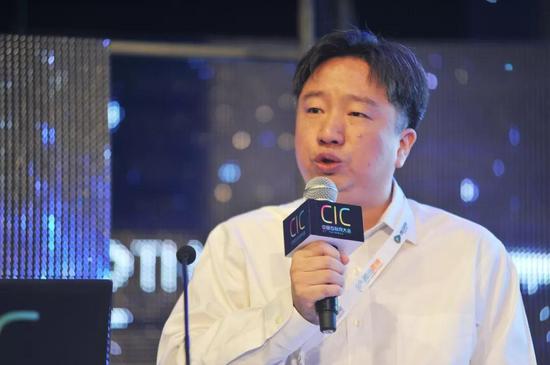 「用什么软件赌钱」想一天24小时都邂逅爱情吗?来这个世人不知的爱情小镇把