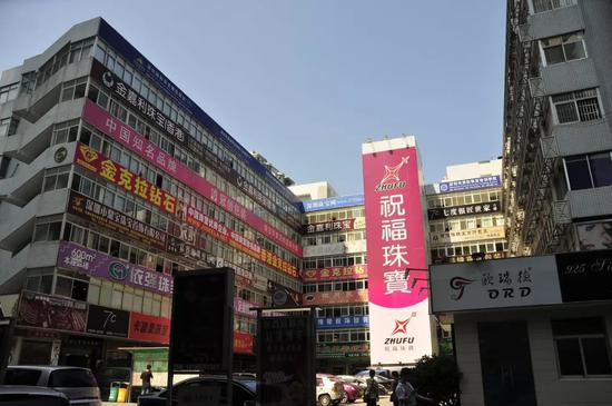 「快乐28注册官网」香椿树上结的果实有什么功效和作用呢