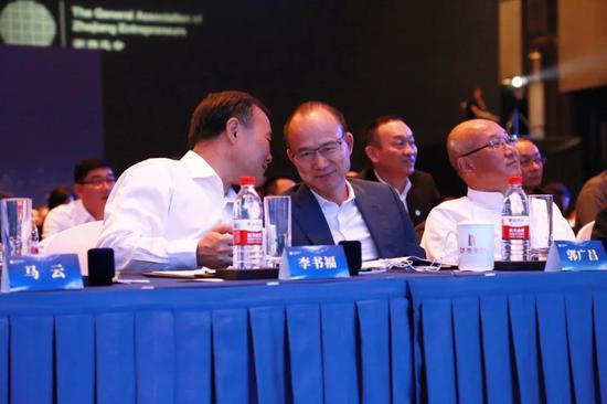 当然,讲了这么多困难和问题之后,我还是对未来始终充满信心: