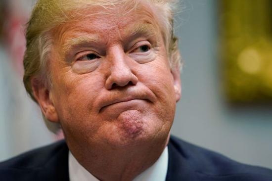 推特治国的特朗普是从哪儿抽出时间发推特的