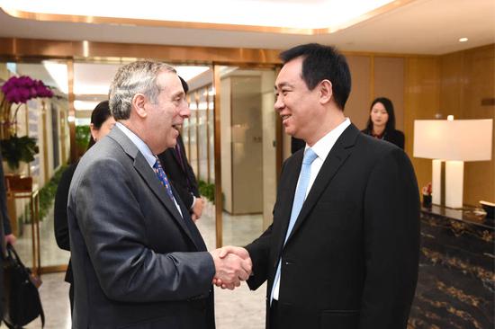 打开APP,查看更多精彩图片