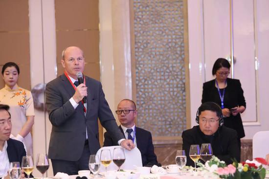 �����ô�פ����ʹ����ʱ�����߽���