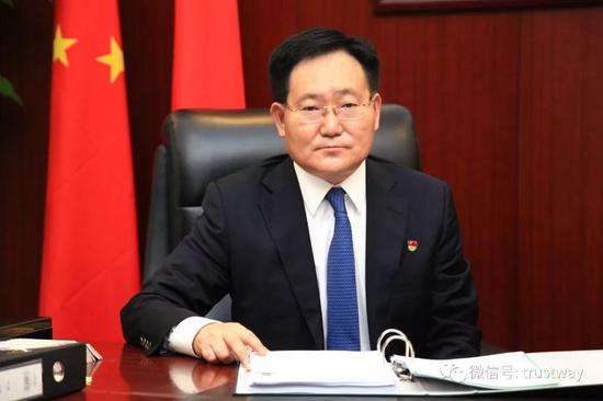 中诚信托董事长_诚信手抄报