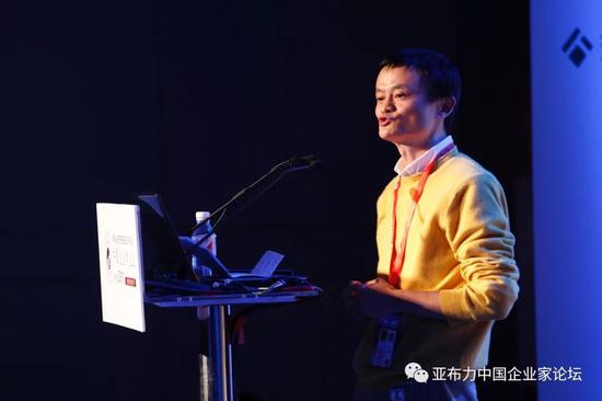 新濠天地网上娱乐下载-霍金生前最后一篇论文发表!是什么问题让他牵挂了40年?