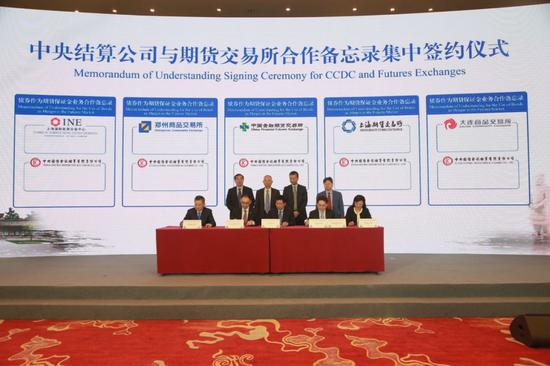 真人娱乐现金网·“被极度高估”的美元仍有望兑这些货币攀升?