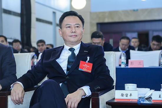 噜巴全讯网 用文学点亮灵魂